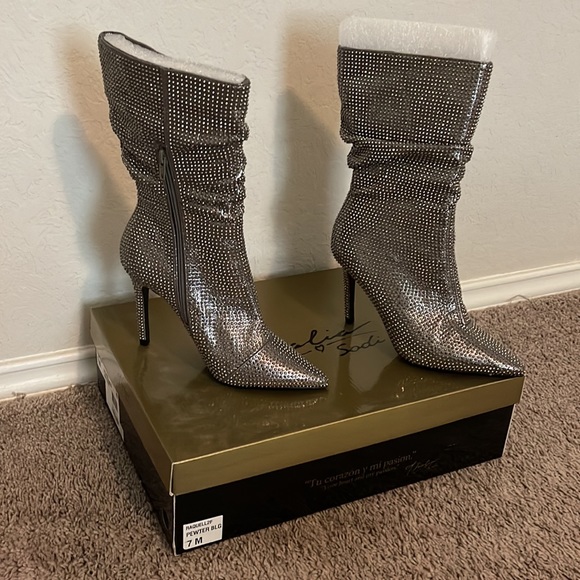 Thalia Sodi Booties “Rachelell2F” Pewter Blg Brand New size 7M - Picture 4 of 6